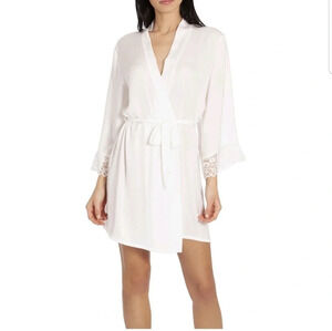 Secret Treasures Wedding Bride Satin Robe S 4-6